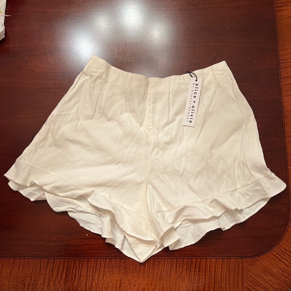 ALICE + OLIVIA
London Ruffled Shorts - Picture 3 of 4